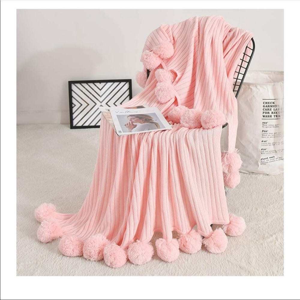 Knit Blanket with Pom Poms 39x59 inches